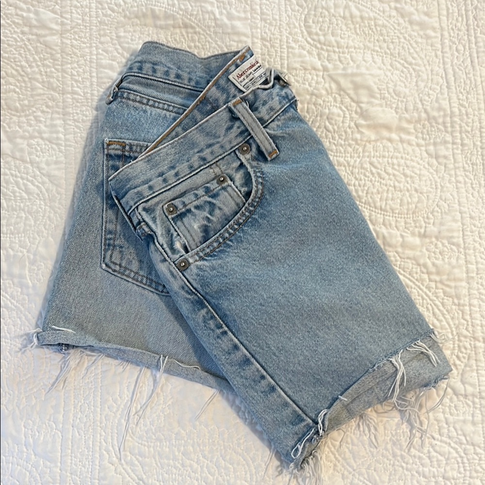Abercrombie & Fitch True Vintage High Waisted Shorts - Picture 5 of 6